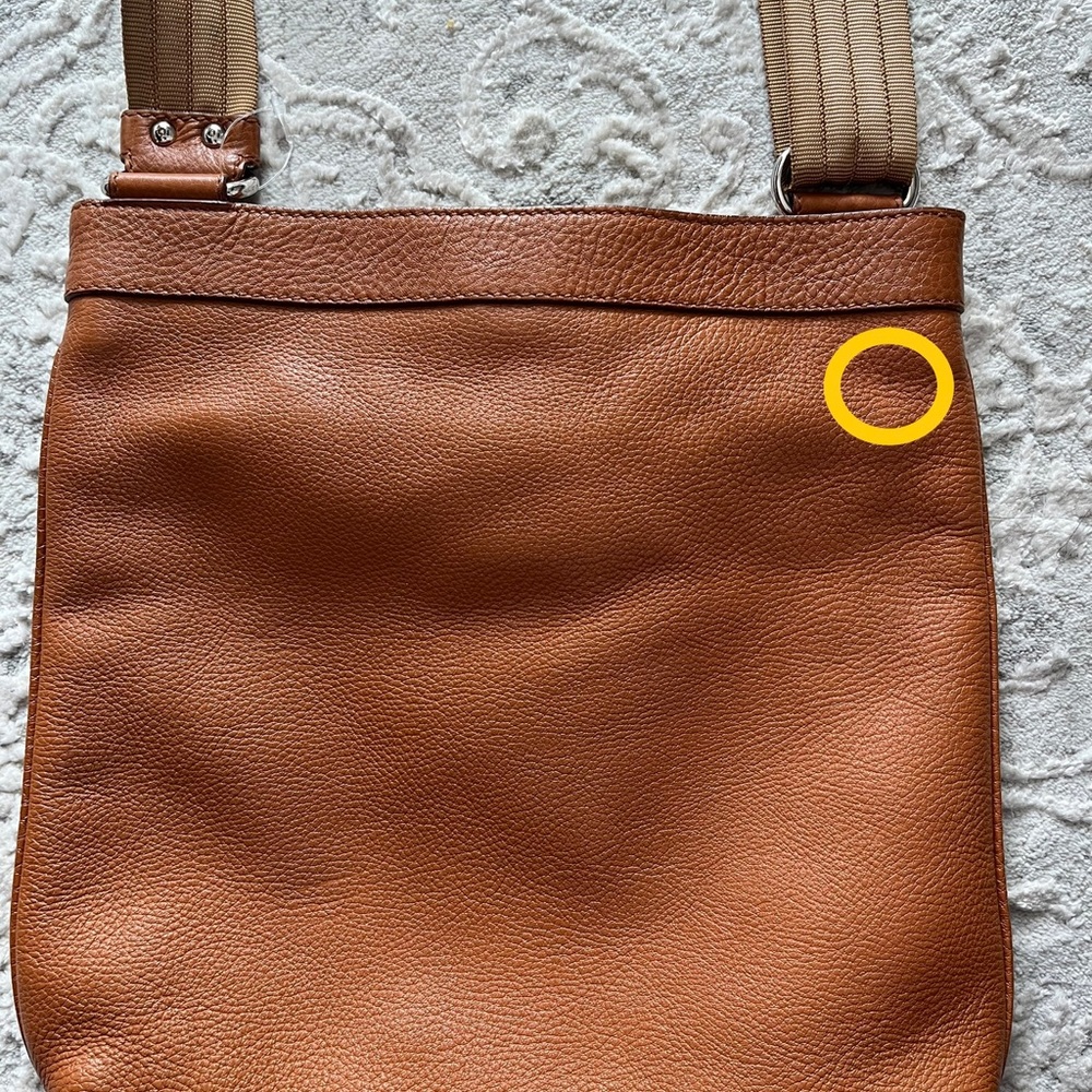 Salvatore Ferragamo Gancini Shoulder Bag Brown - Picture 9 of 13